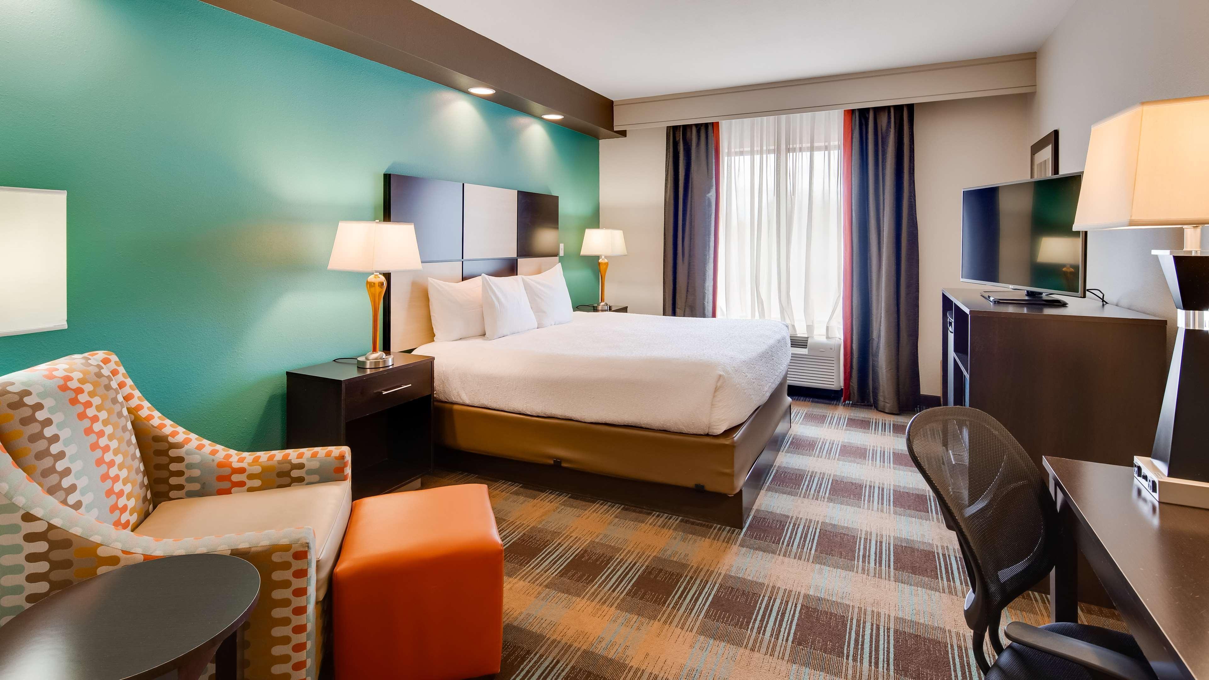 Best Western Plus Atrium Inn & Suites Clarksville Zewnętrze zdjęcie