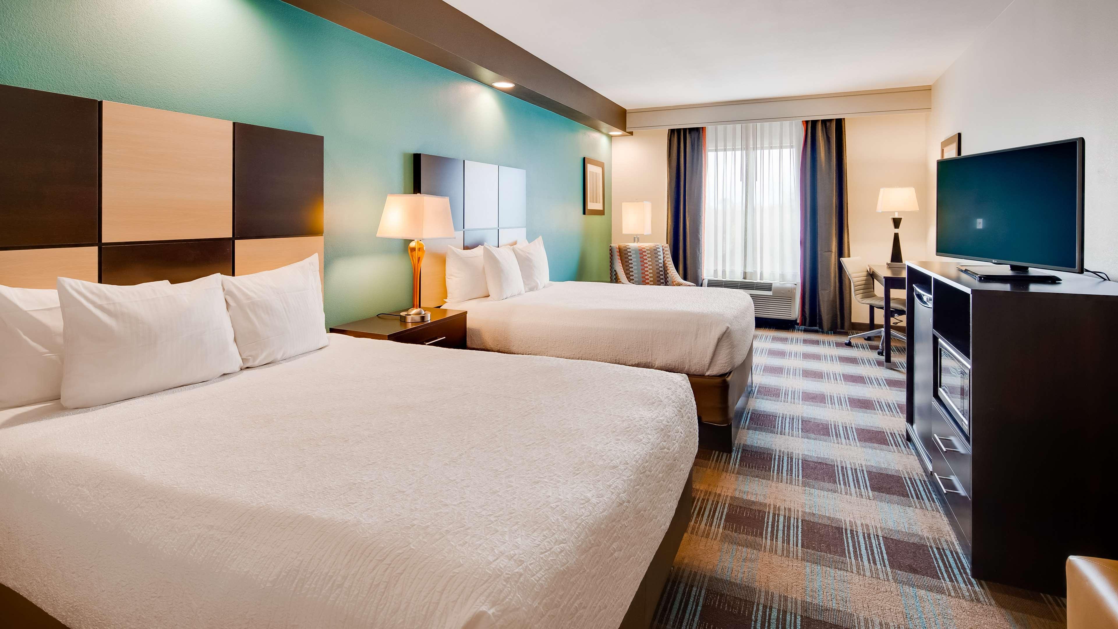 Best Western Plus Atrium Inn & Suites Clarksville Zewnętrze zdjęcie