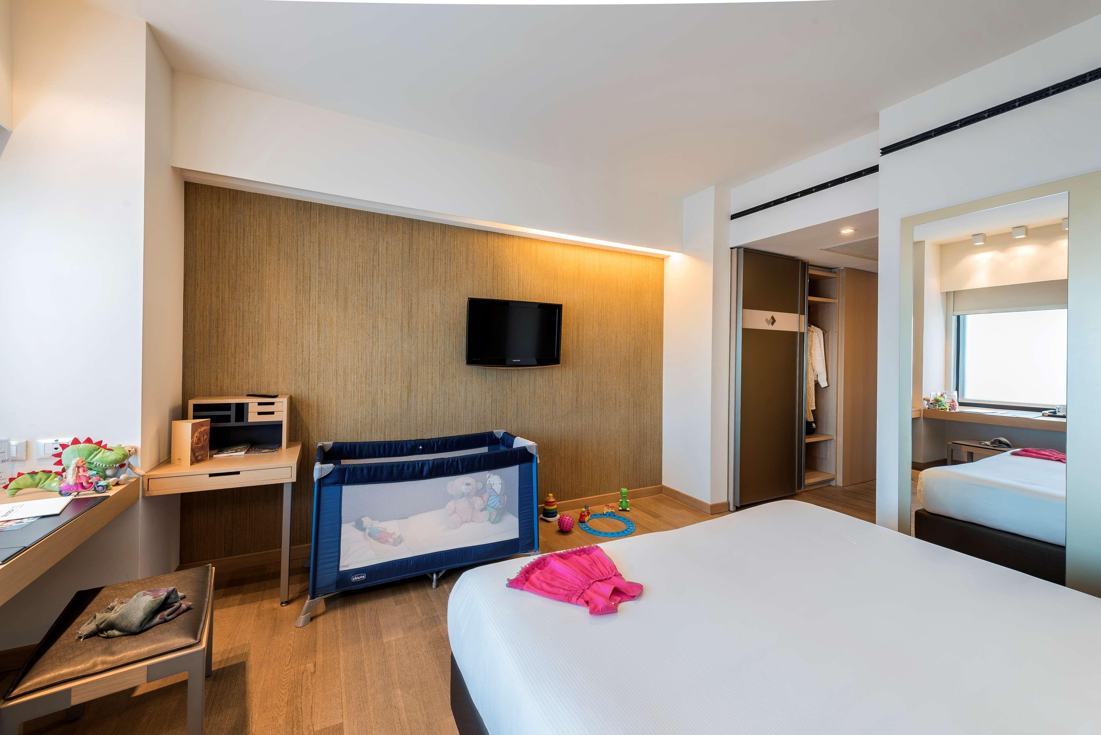 Best Western Plus Atrium Inn & Suites Clarksville Zewnętrze zdjęcie