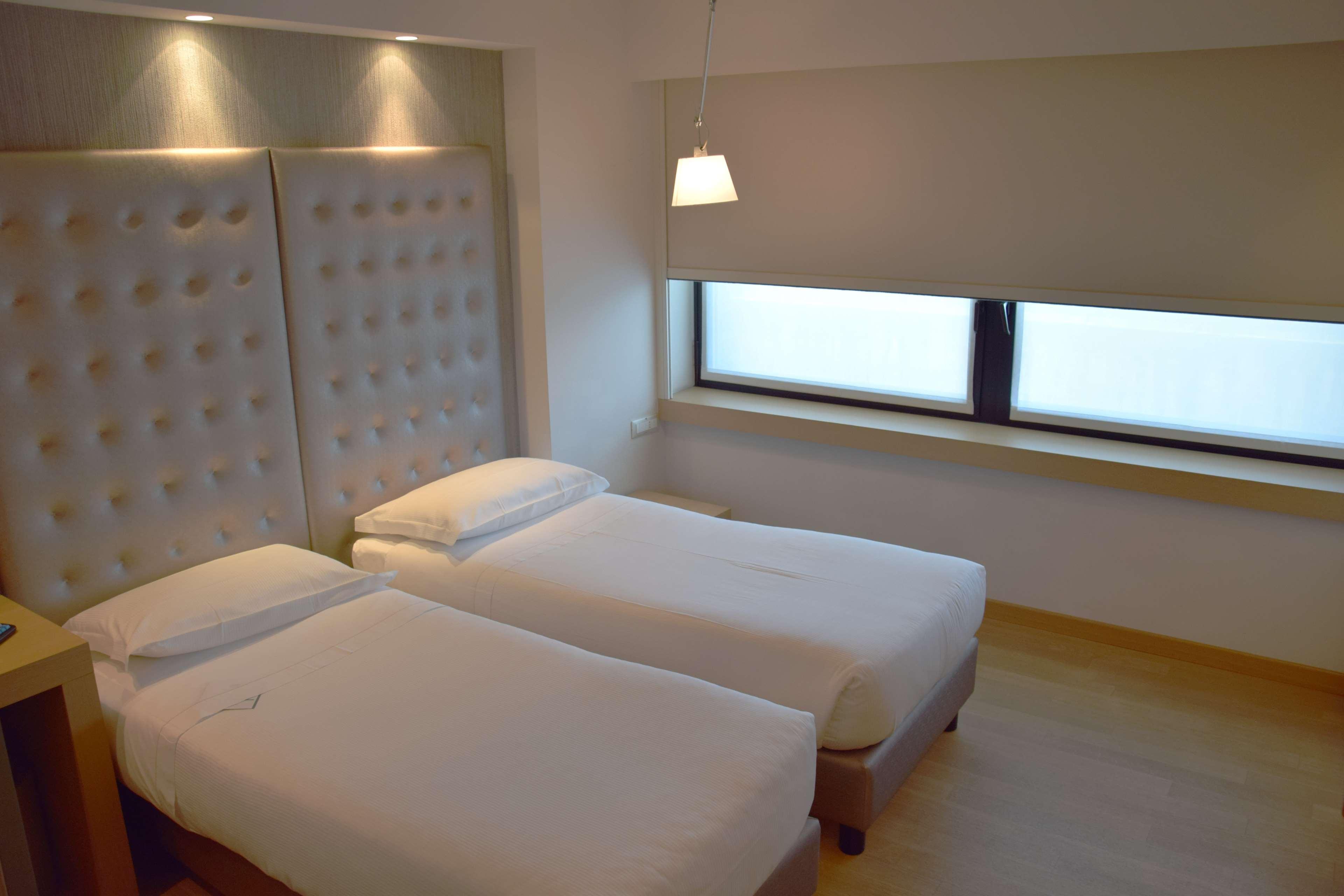 Best Western Plus Atrium Inn & Suites Clarksville Zewnętrze zdjęcie