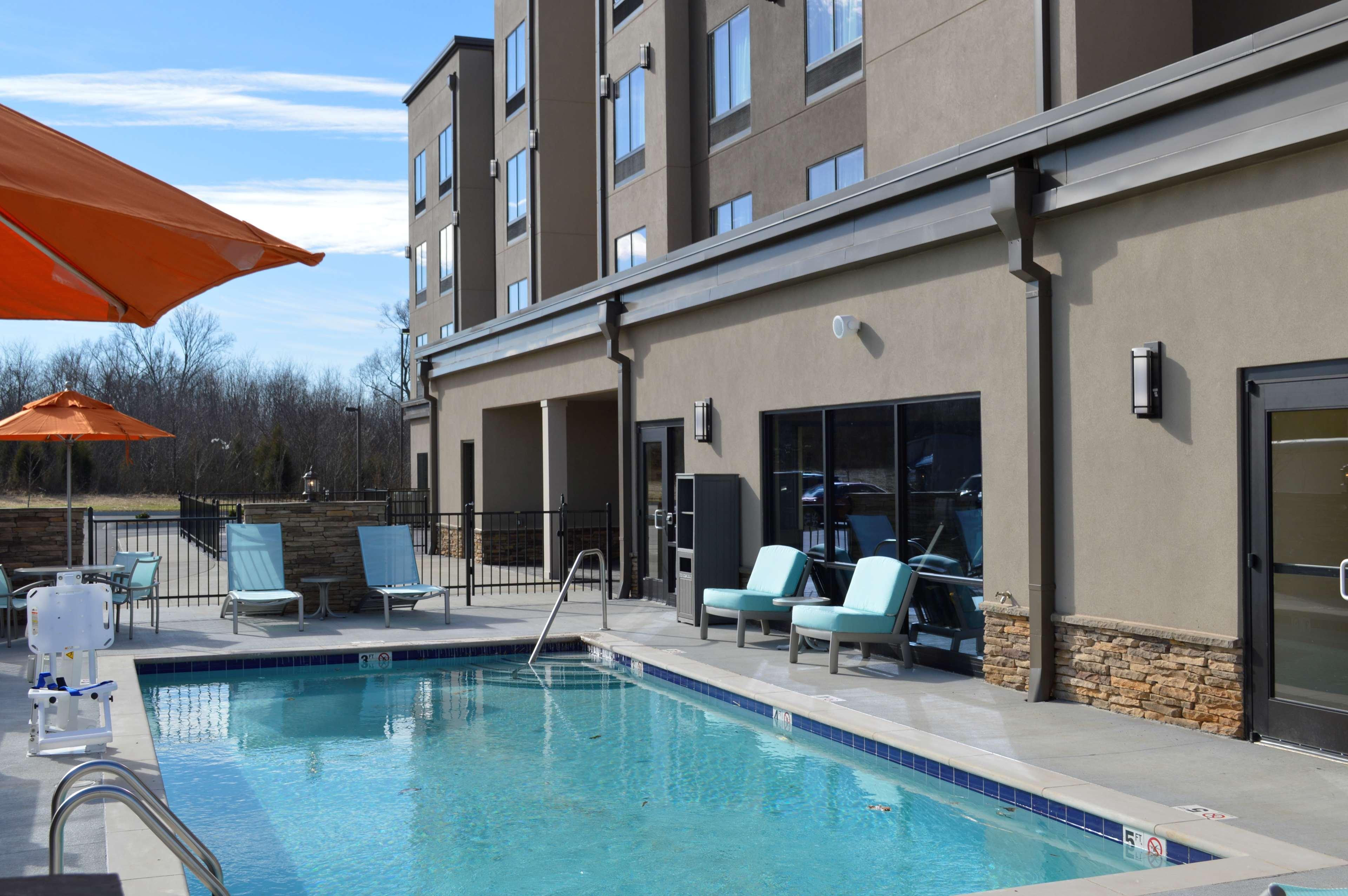 Best Western Plus Atrium Inn & Suites Clarksville Zewnętrze zdjęcie